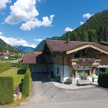 Landhaus Schattbergblick Hotel Viehhofen Exterior photo