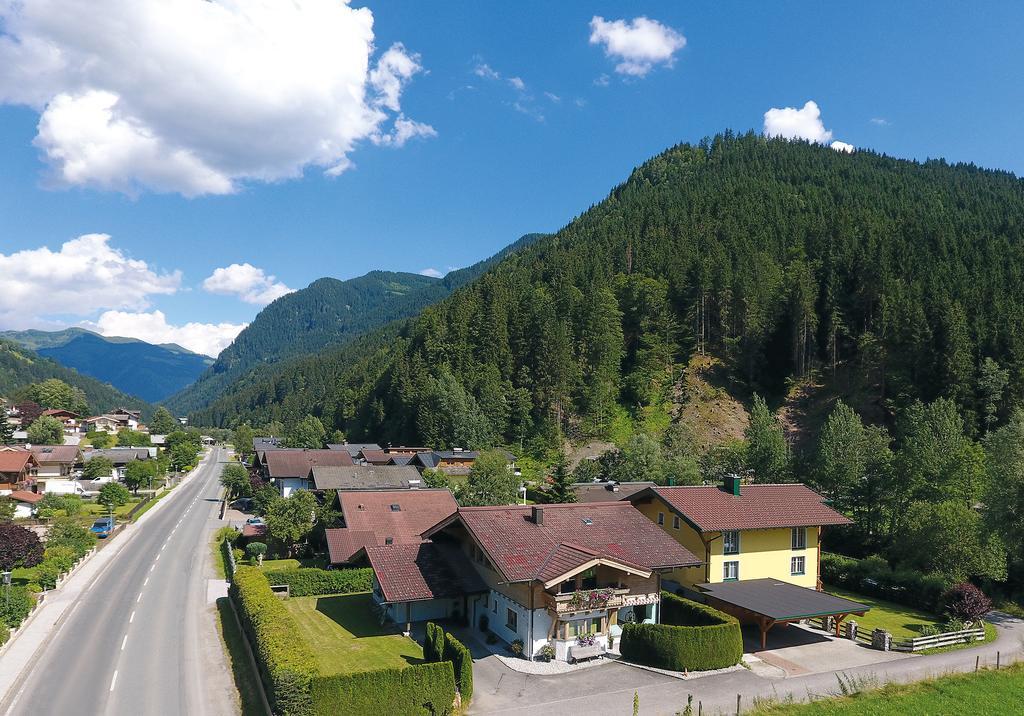 Landhaus Schattbergblick Hotel Viehhofen Exterior photo