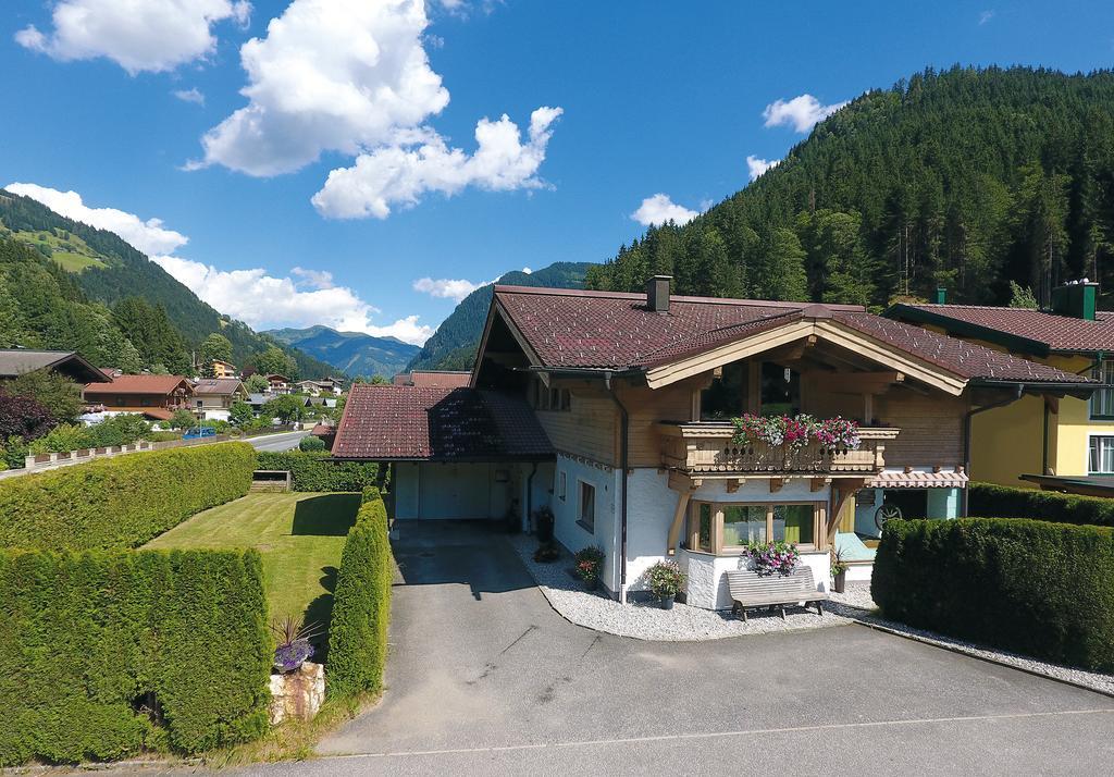 Landhaus Schattbergblick Hotel Viehhofen Exterior photo